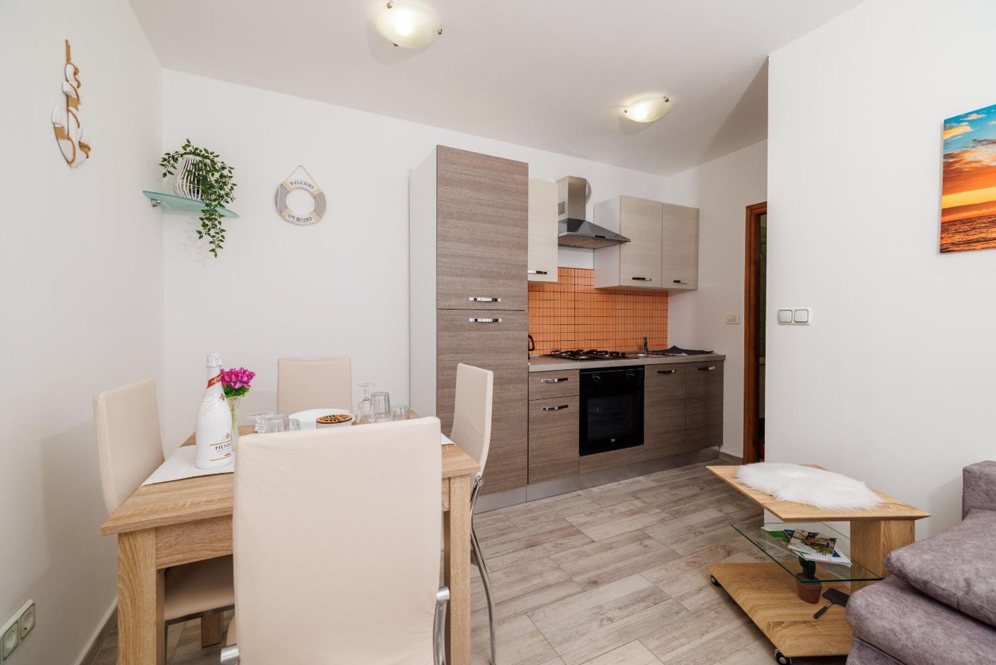 Apartments Luna Crikvenica Exterior photo